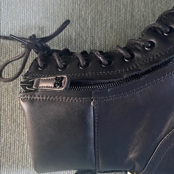 Sam Edelman Aleia Combat Boots – Black Leather
Size: 7M / EU 37 - Picture 7 of 8